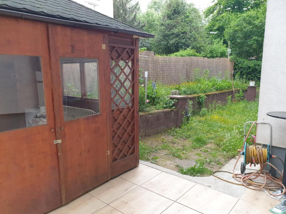 Sehr Grosse 5 Zimmer Wohnung Mit Garten Und Terasse Wiesbaden Exterior foto